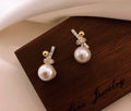 knot pearl stud